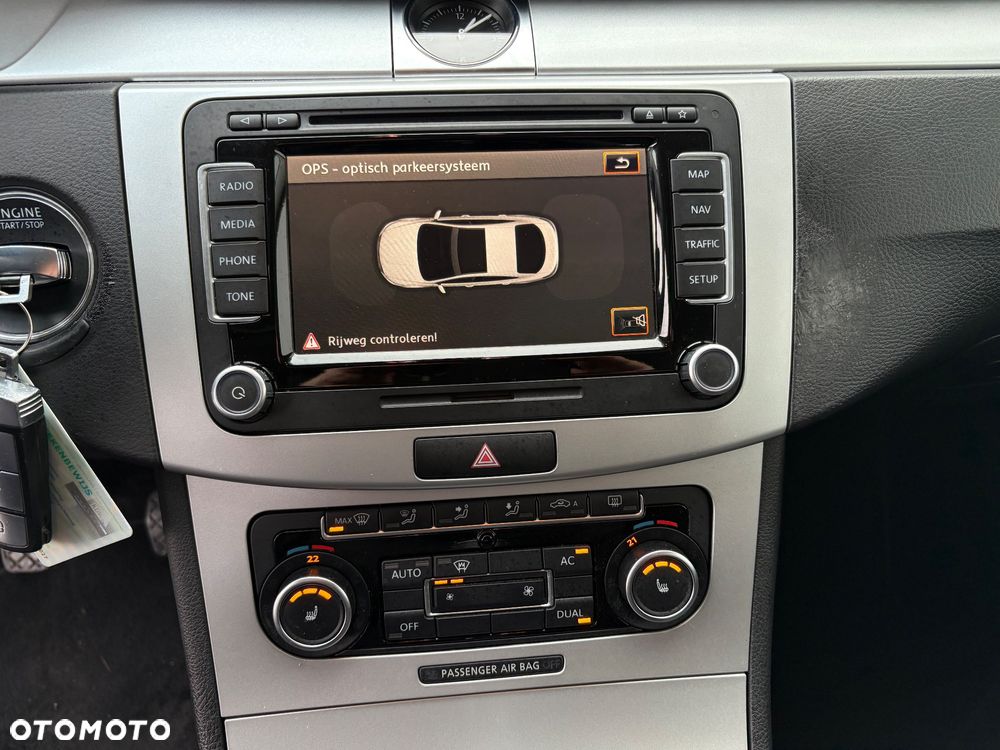 Volkswagen Passat CC - 18