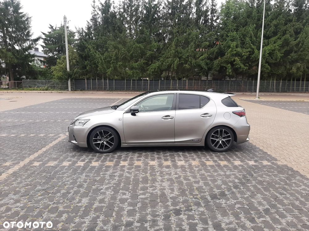 Lexus CT 200h Classic - 11