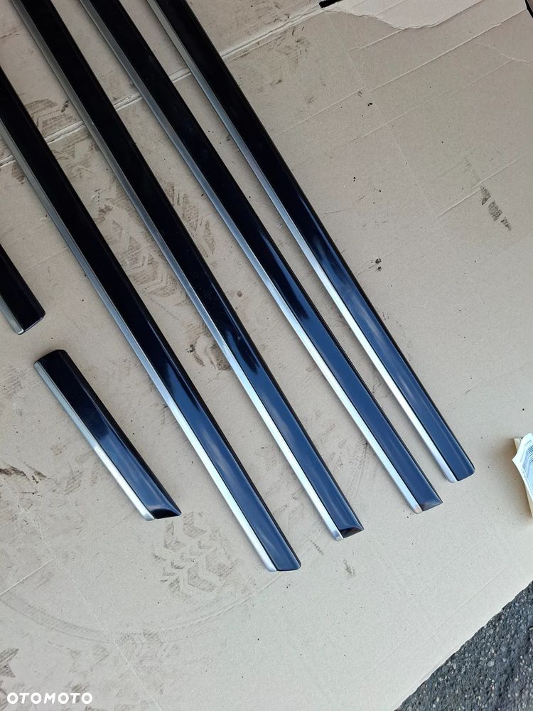 BMW E39 LISTWY BOCZNE DRZWI BŁOTNIKA WERSJA EXCLUSIVE CARBONSCHWARZ