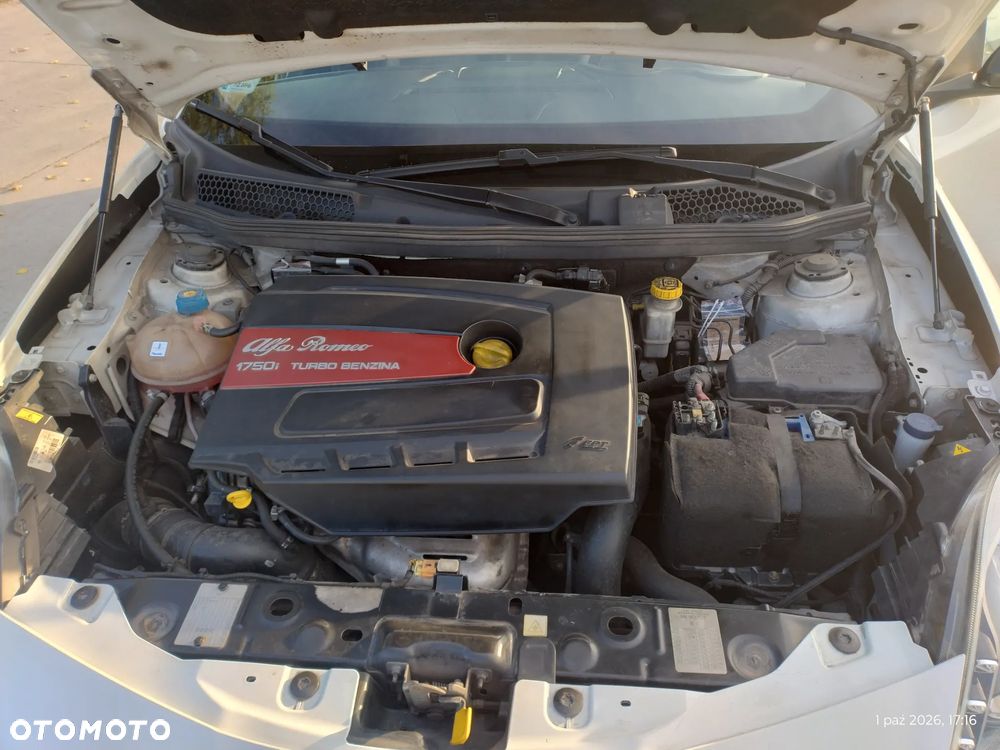 Alfa Romeo Giulietta 1750 TBi Quadrifoglio Verde - 14