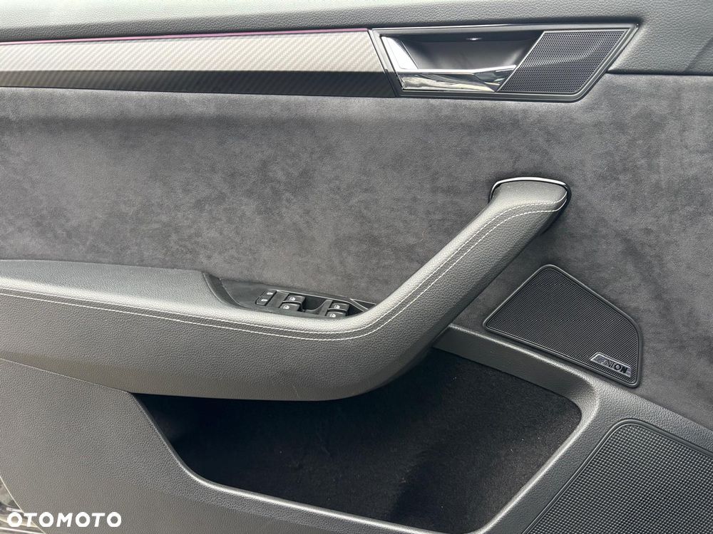 Skoda Superb 2.0 TSI Sportline DSG - 13