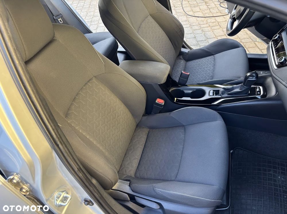 Toyota Corolla 1.8 Hybrid Comfort - 13