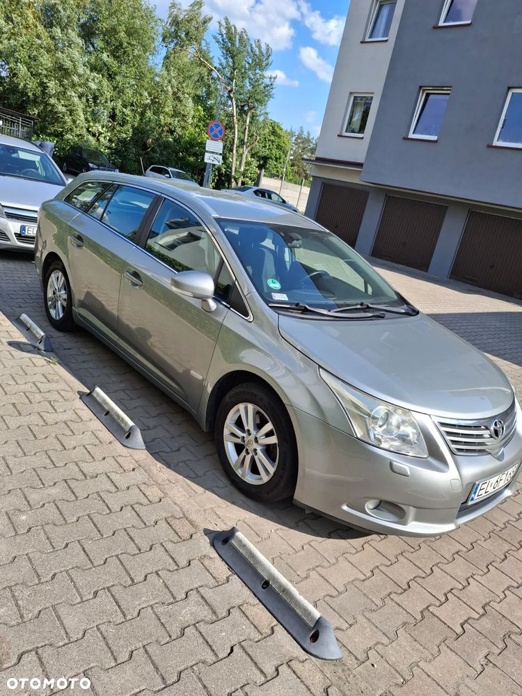 Toyota Avensis 1.8 Sol - 2