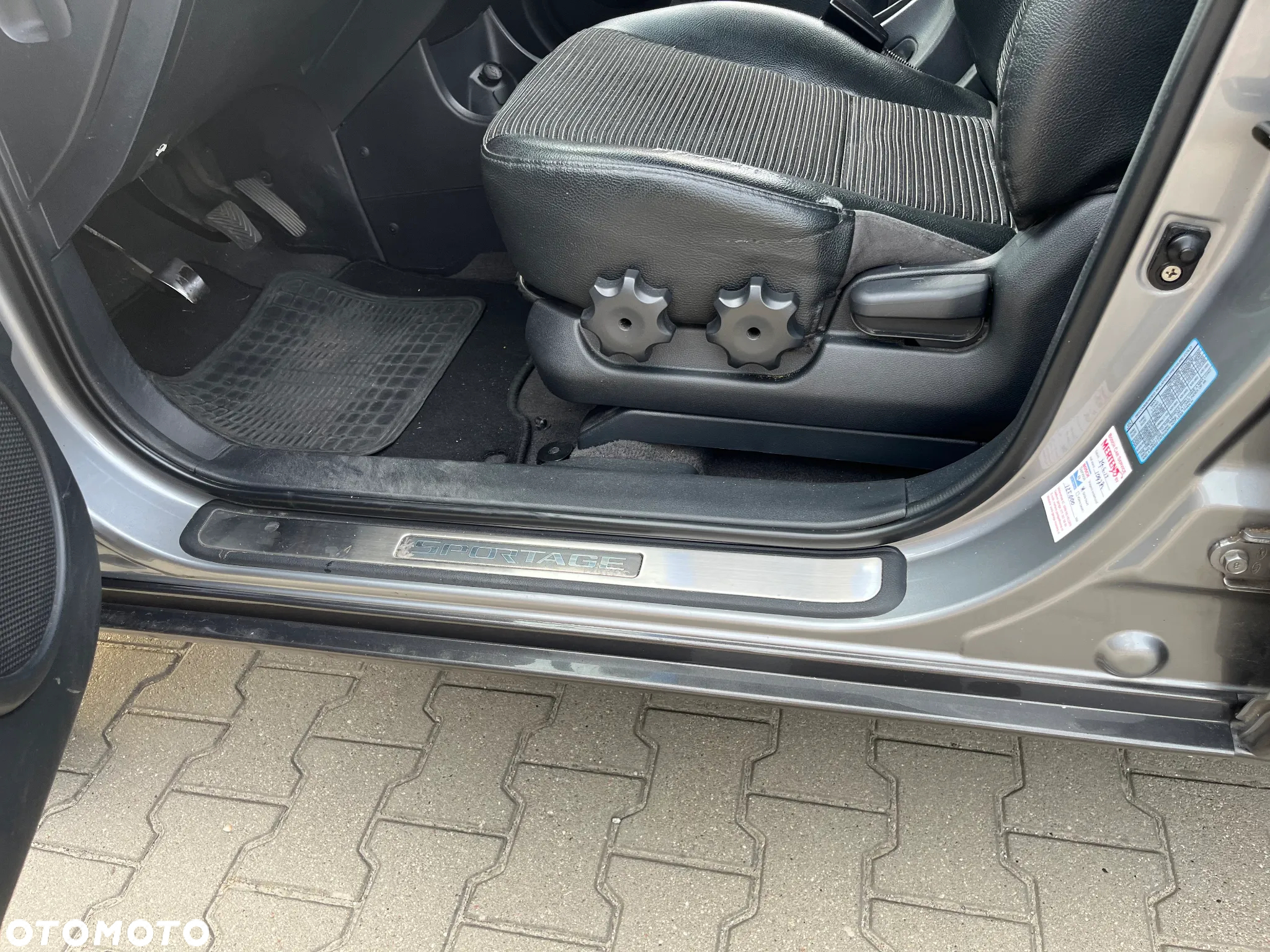 Kia Sportage 2.0 2WD LX - 18