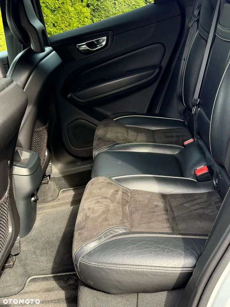 Volvo XC 60 D4 AWD R-Design - 18