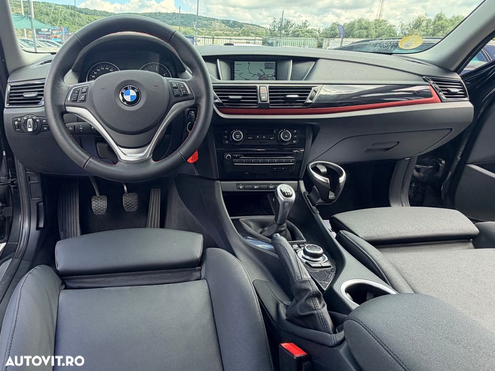 BMW X1 sDrive18d xLine - 19