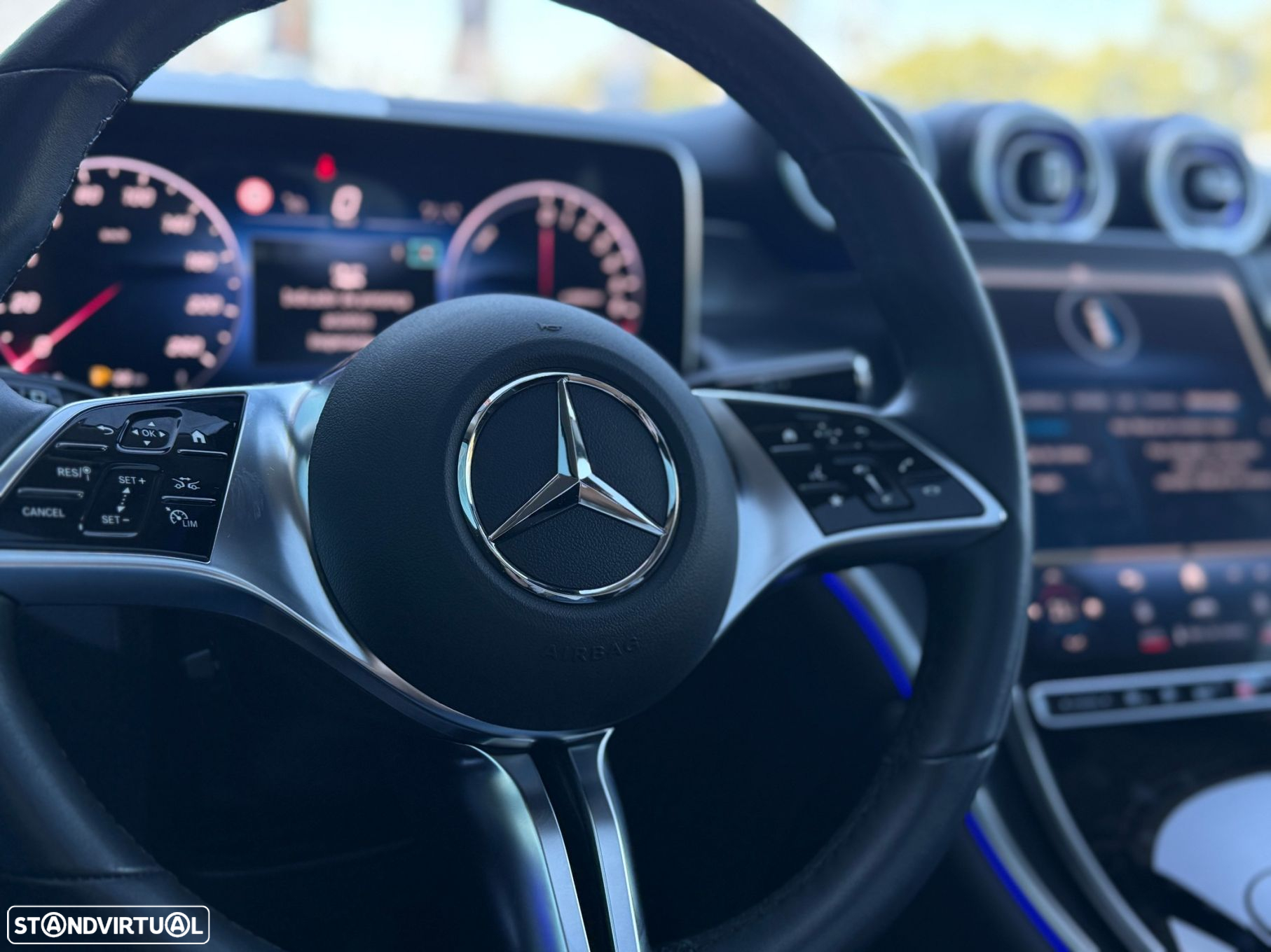 Mercedes-Benz GLC 300 e 4Matic - 36