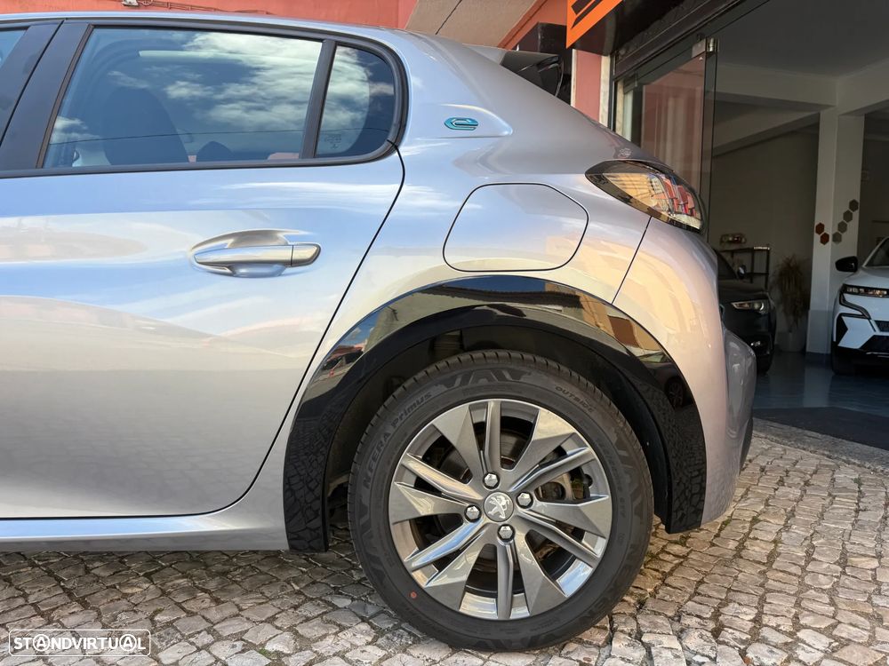 Peugeot e-208 E-Style - 4