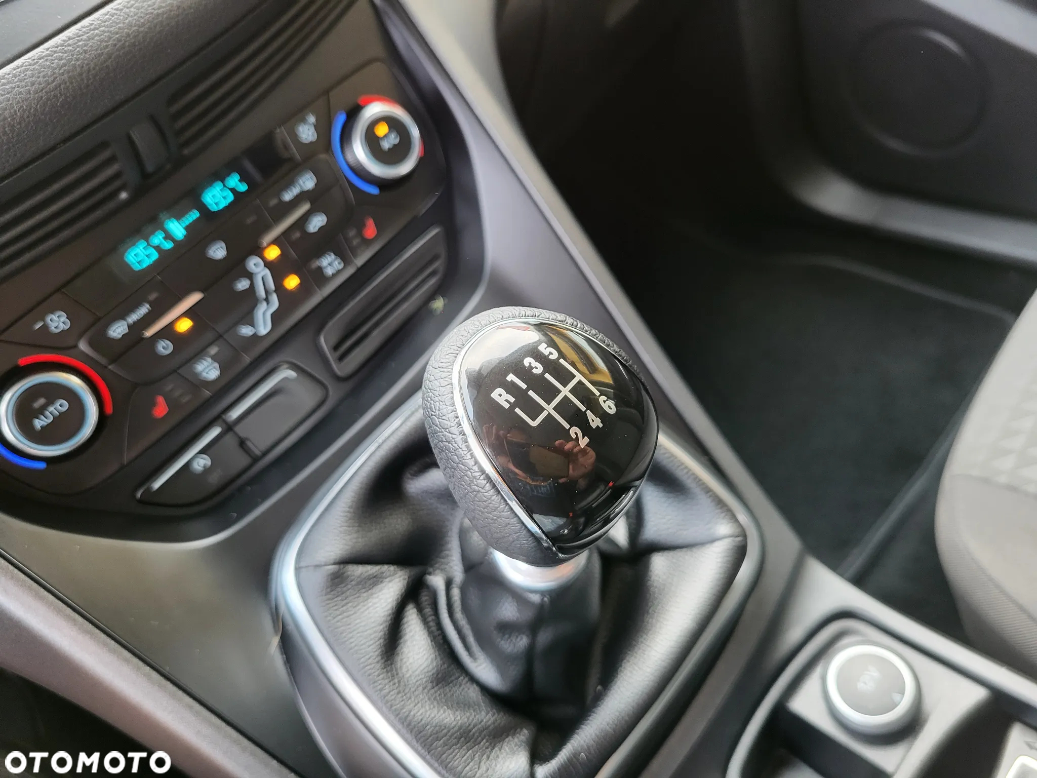 Ford C-MAX - 10