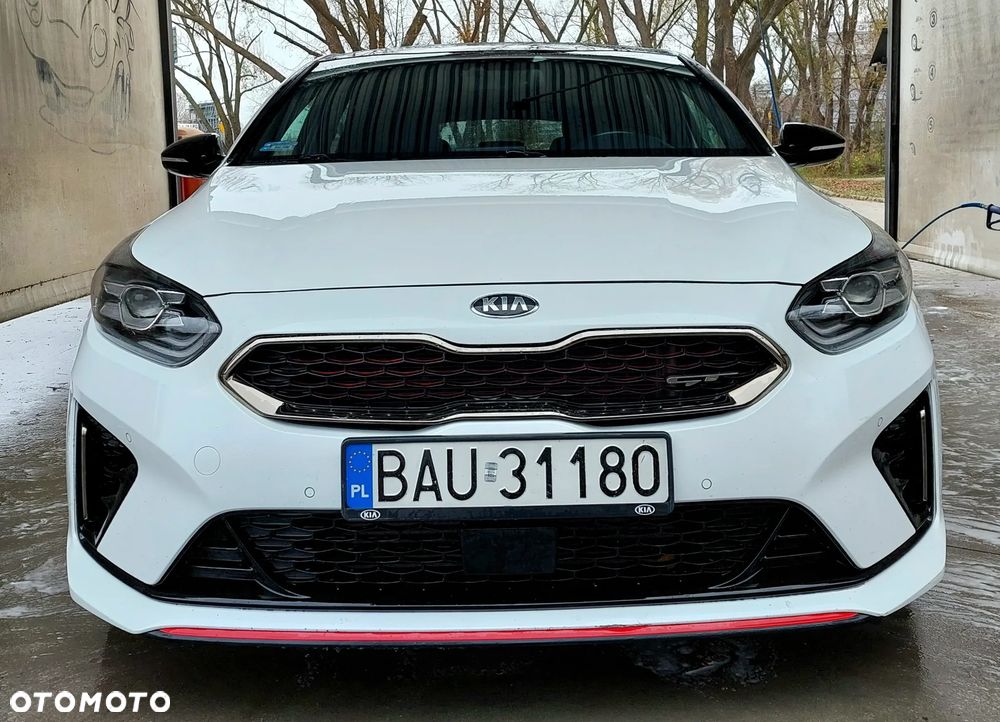 Kia ProCeed 1.6 T-GDI GT DCT - 13