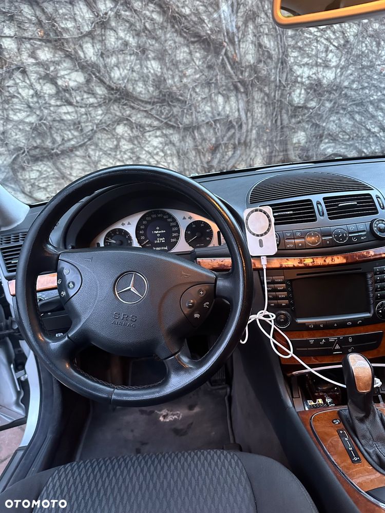 Mercedes-Benz Klasa E - 11