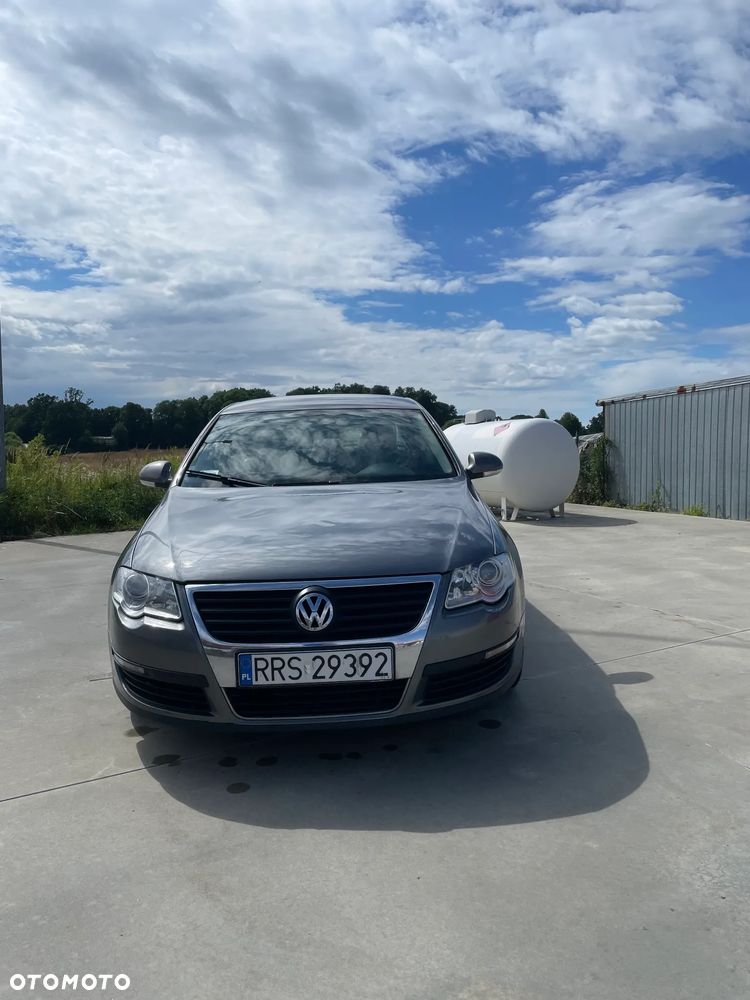 Volkswagen Passat - 7