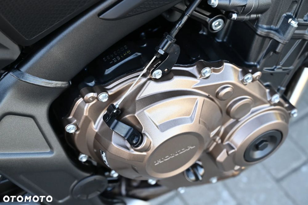 Honda CB - 23