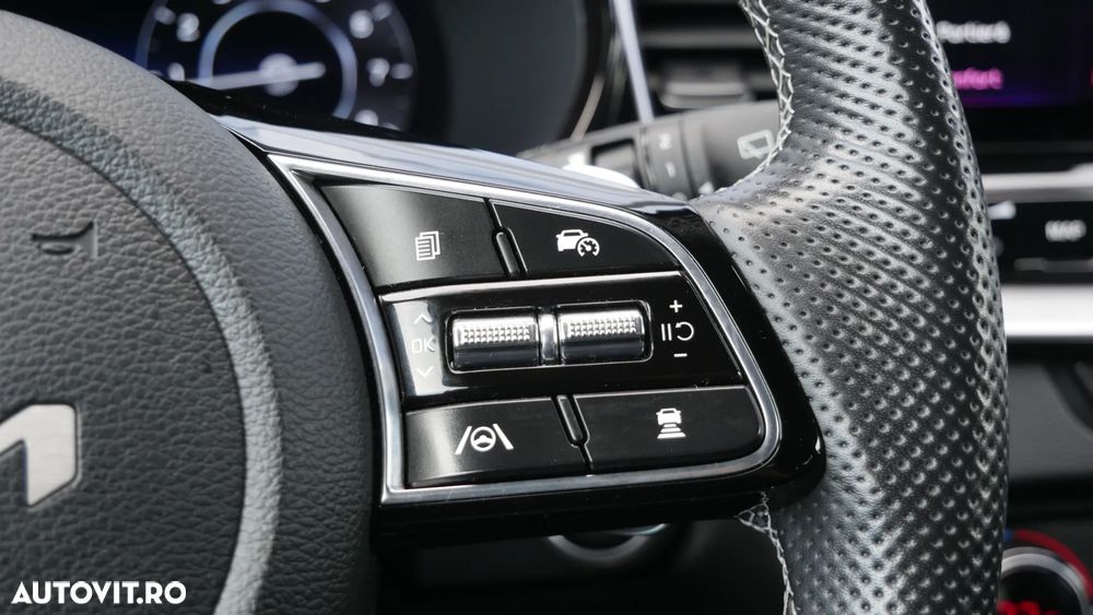 Kia Ceed - 31