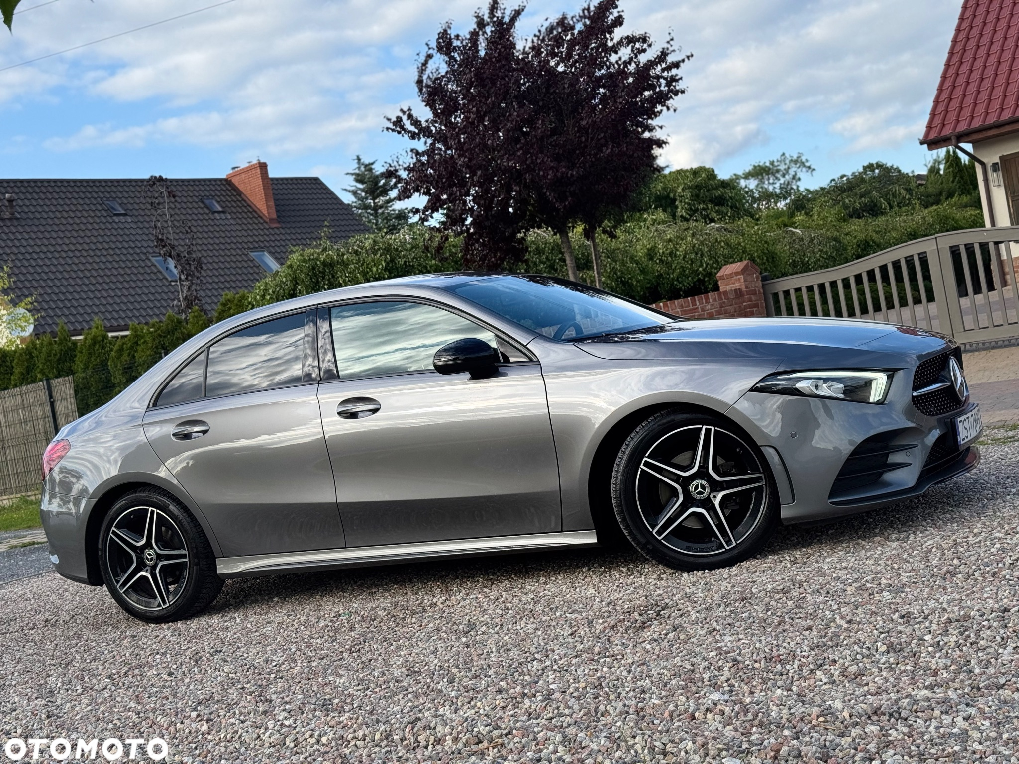 Mercedes-Benz Klasa A 180 d 7G-DCT AMG Line - 38