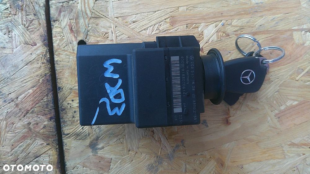 MERCEDES W203 STACYJKA+KLUCZYK 2035450608