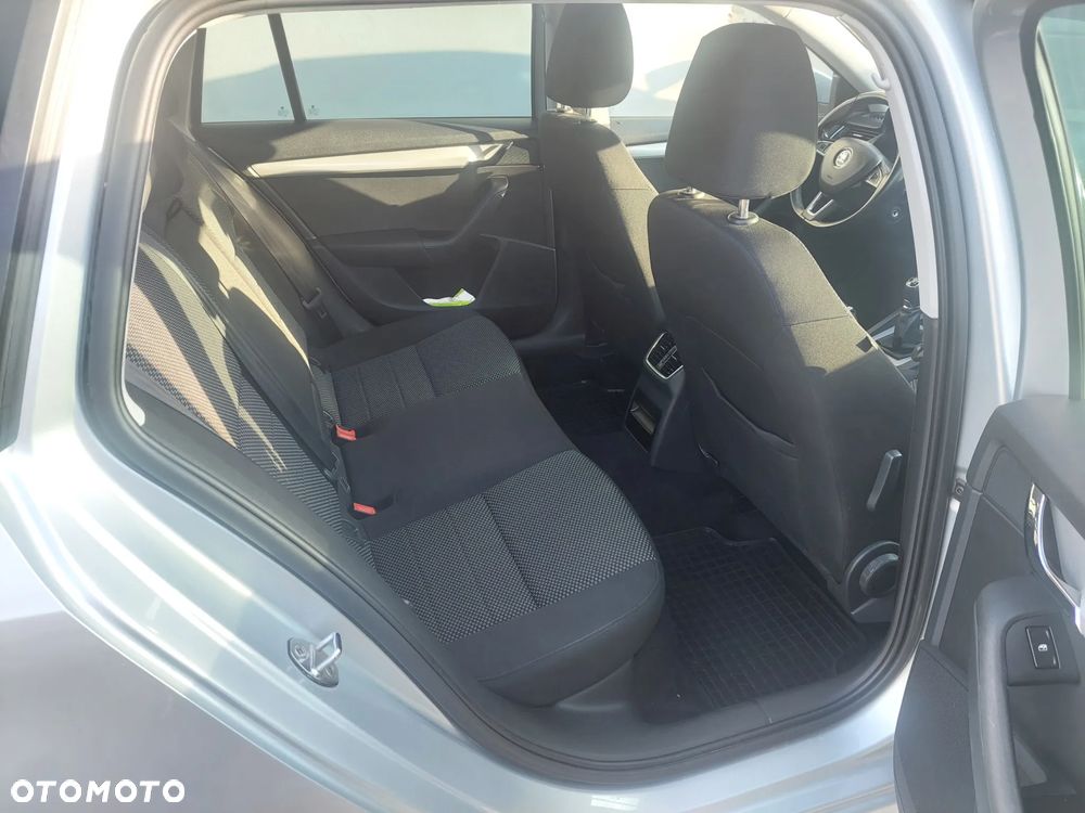 Skoda Octavia 2.0 TDI Ambition EU6 - 15