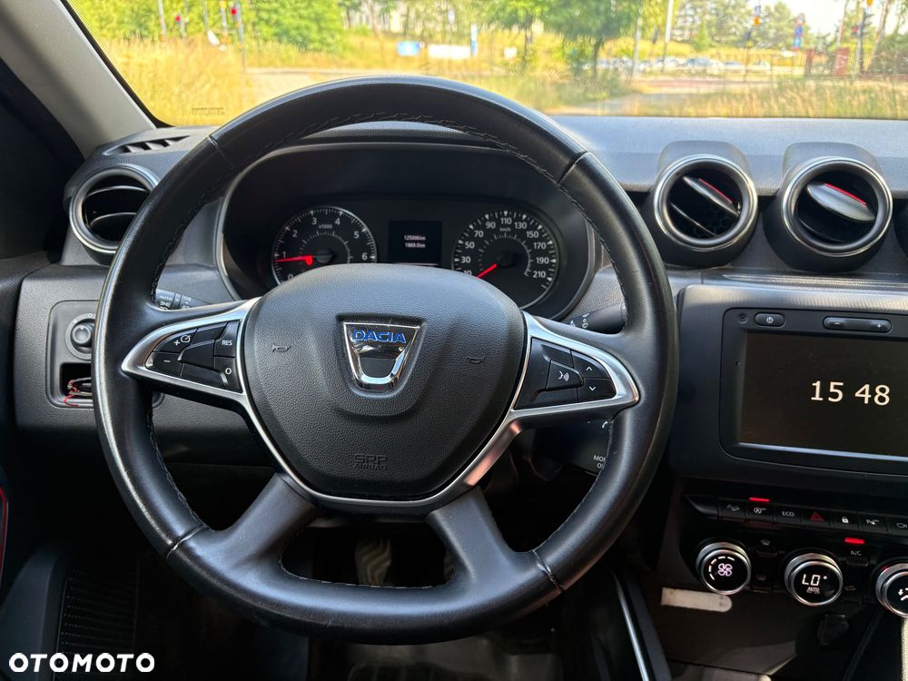 Dacia Duster 1.6 SCe Blackshadow S&S - 6