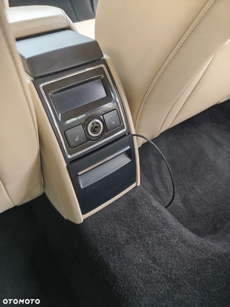 Skoda Superb 1.8 TSI Elegance DSG - 14