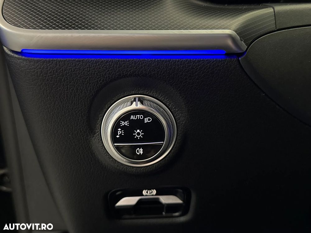 Mercedes-Benz C 300 e 4MATIC 9G-TRONIC AMG Line - 17