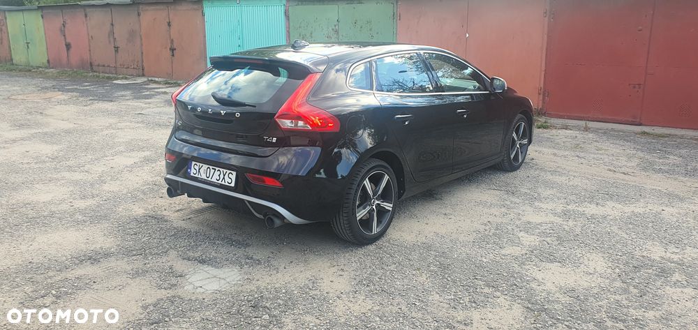 Volvo V40 - 20