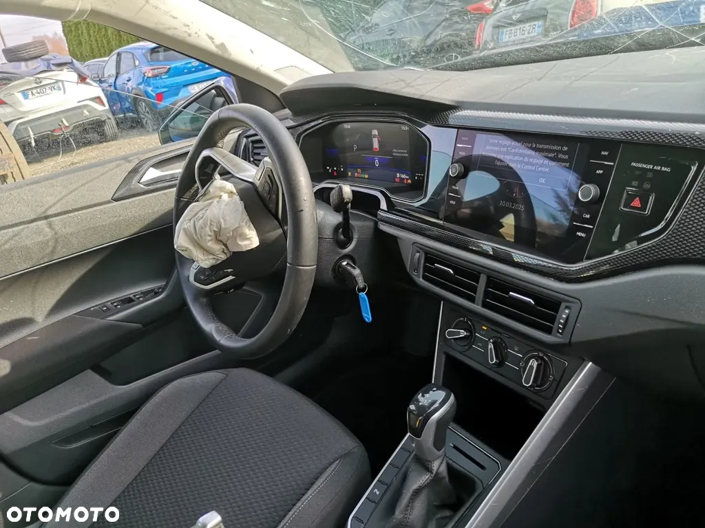 Volkswagen Polo 1.0 TSI Life DSG - 10
