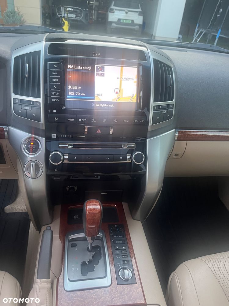 Toyota Land Cruiser LC 4.6 Prestige - 20