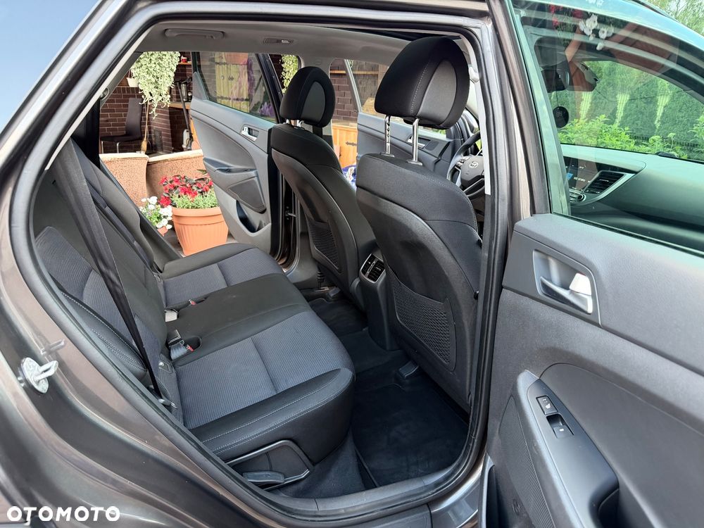 Hyundai Tucson 1.7 CRDI BlueDrive Comfort 2WD - 25