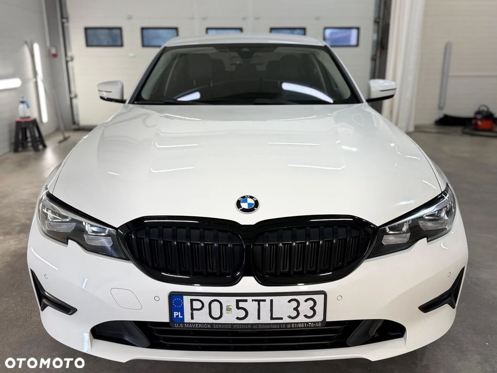 BMW Seria 3 318d Sport Line Shadow - 6