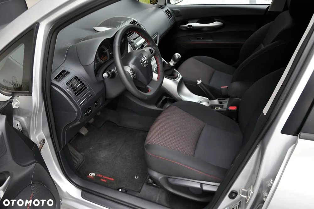 Toyota Auris - 8