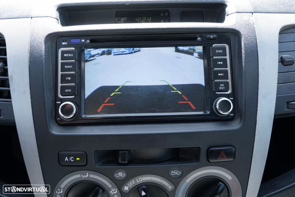 Toyota Hilux 2.5 D-4D 4WD CE AC - 18