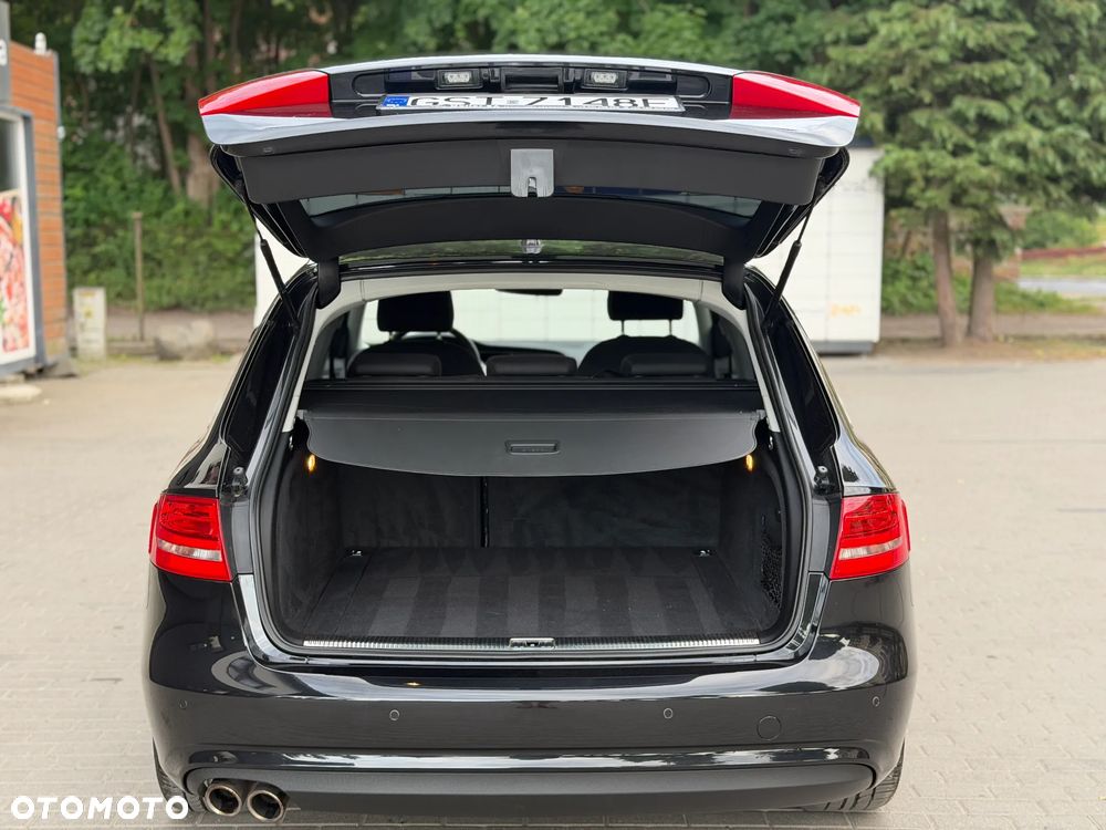 Audi A4 Avant - 22