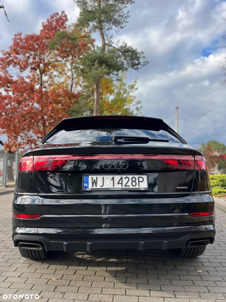 Audi Q8 - 10
