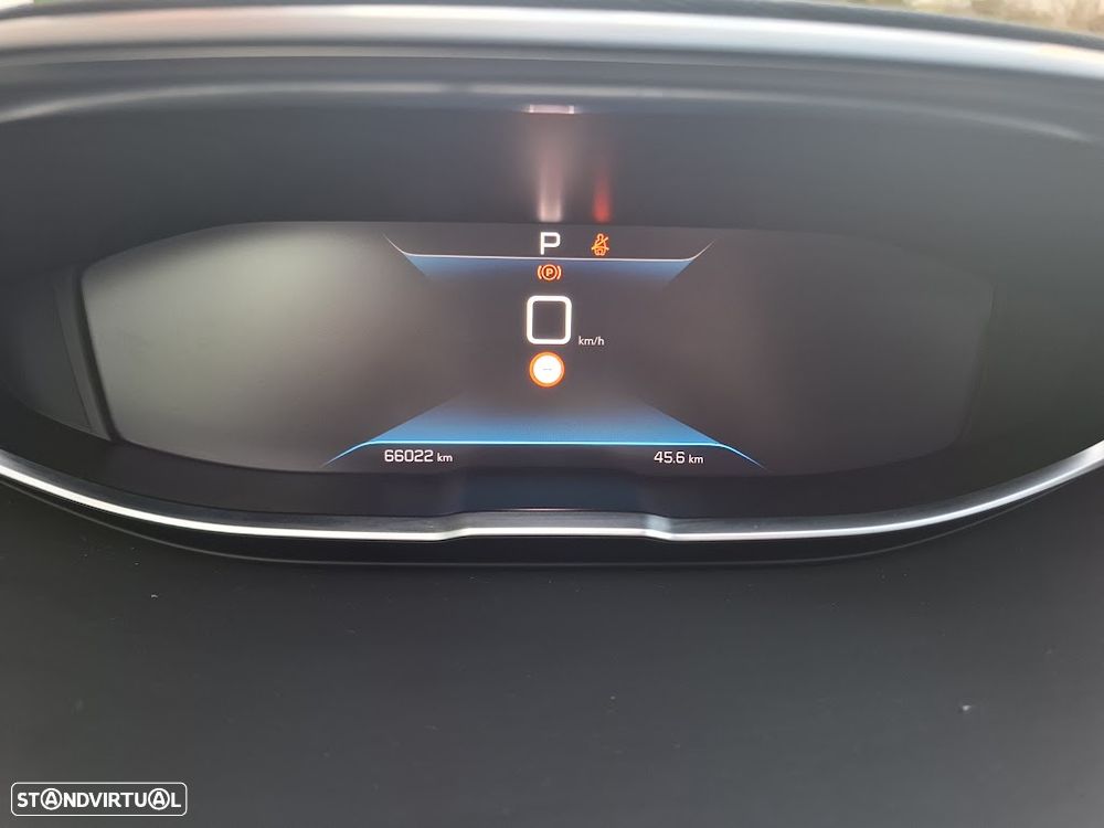 Peugeot 3008 1.2 PureTech Allure EAT8 - 11