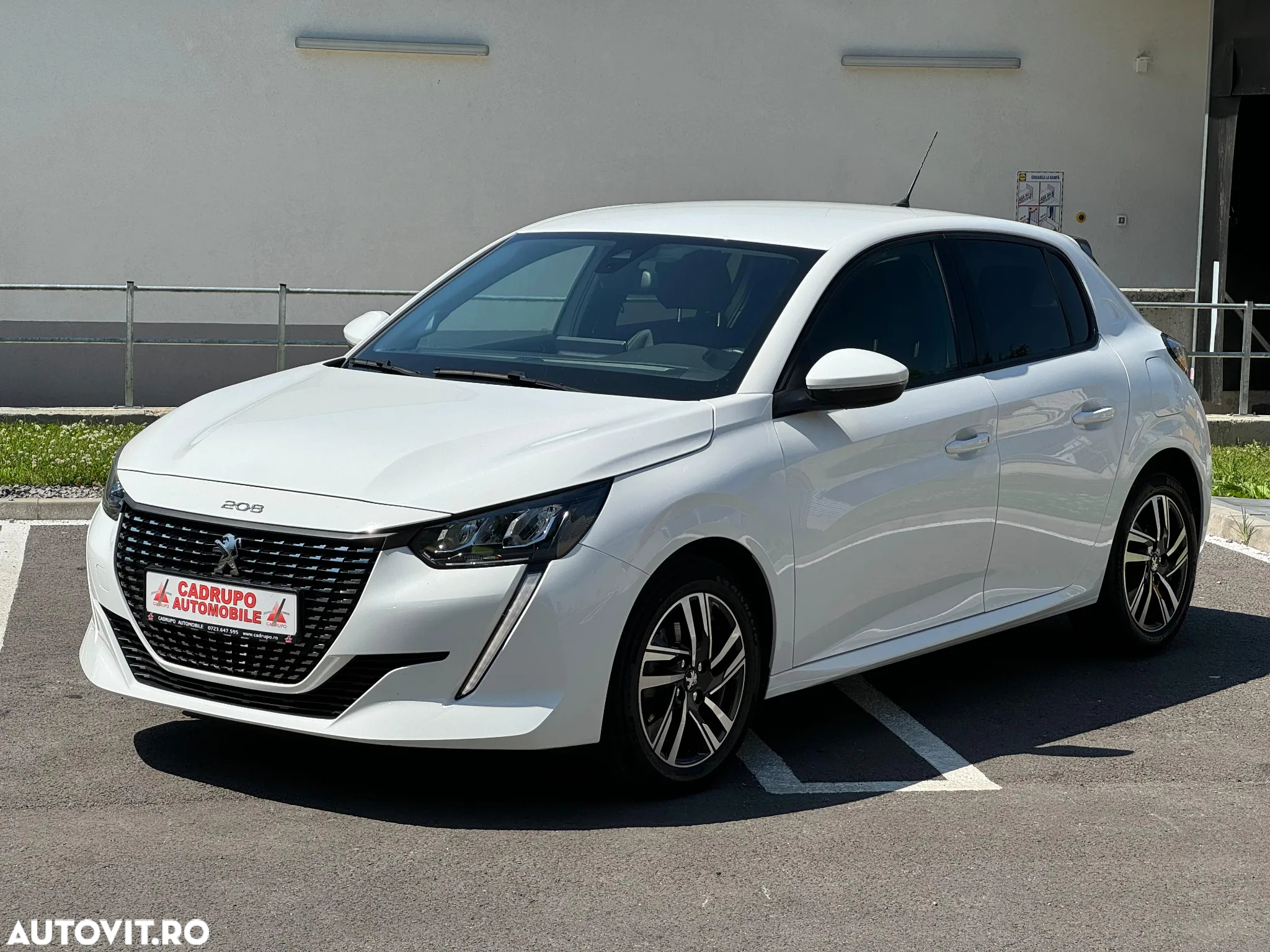 Peugeot 208 PureTech 100 Allure - 14