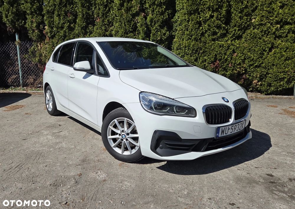 BMW Seria 2 218d - 3