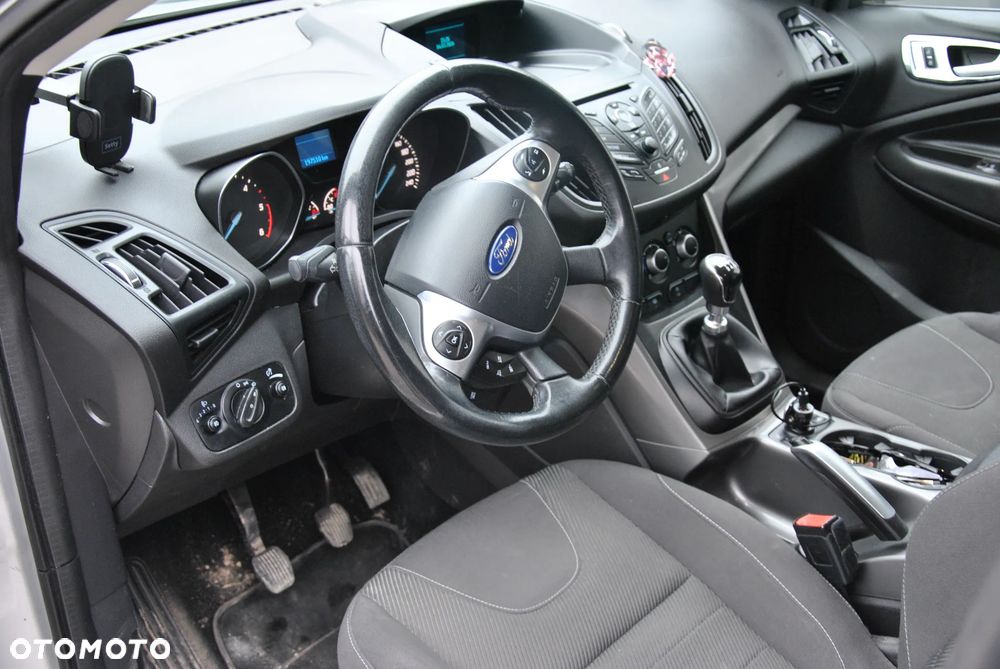 Ford Kuga 2.0 TDCi FWD Trend - 11