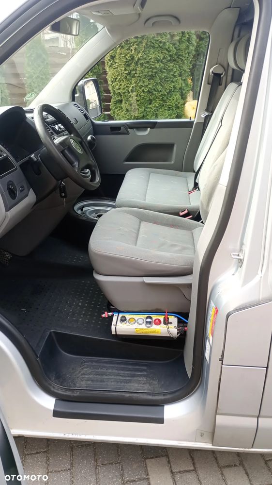Volkswagen Transporter T5 - 13