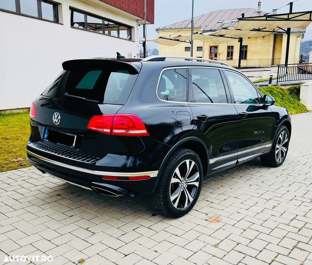 Volkswagen Touareg - 17