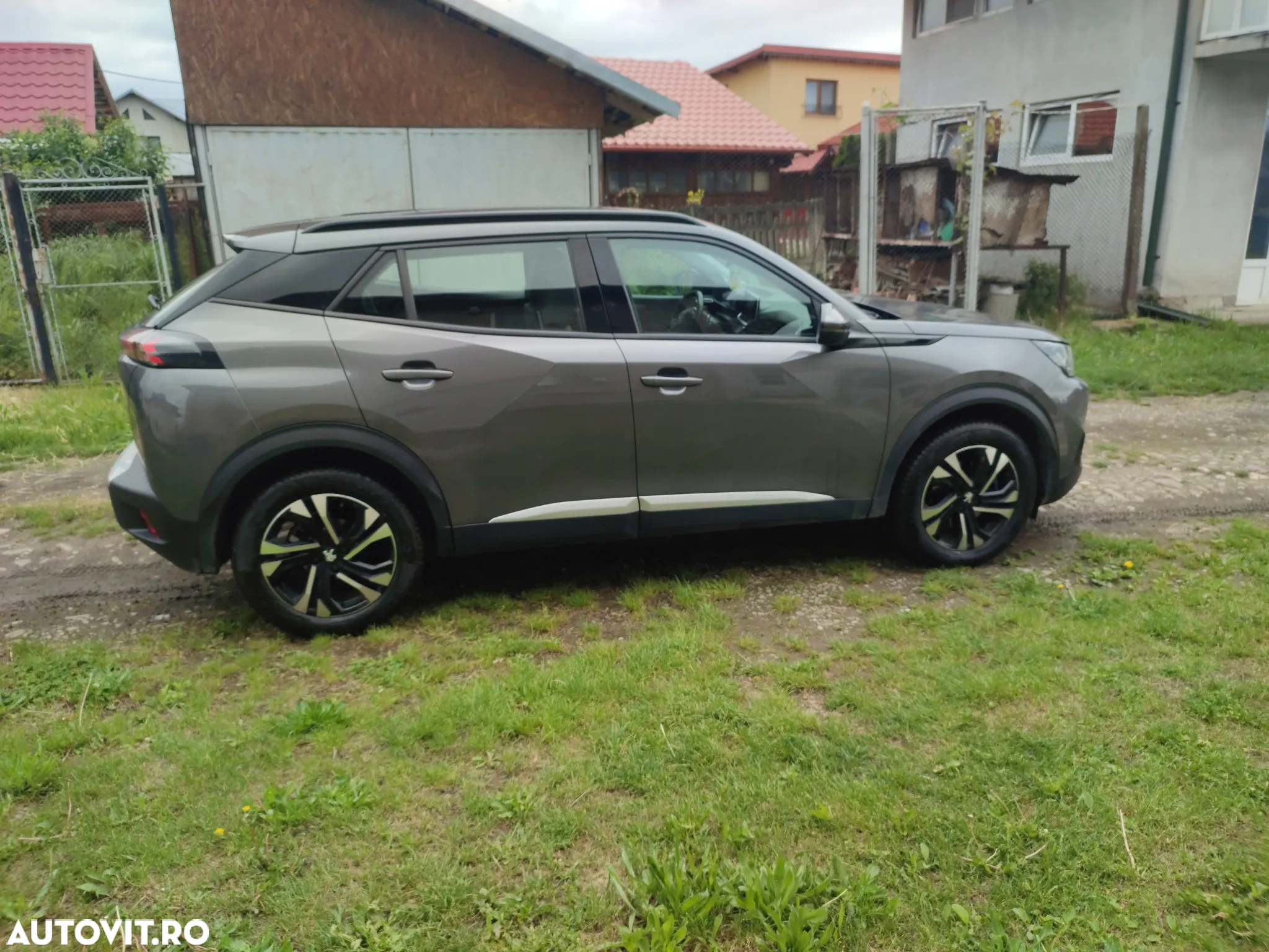 Peugeot 2008 1.5 BlueHDI 130 S&S EAT8 Allure - 10
