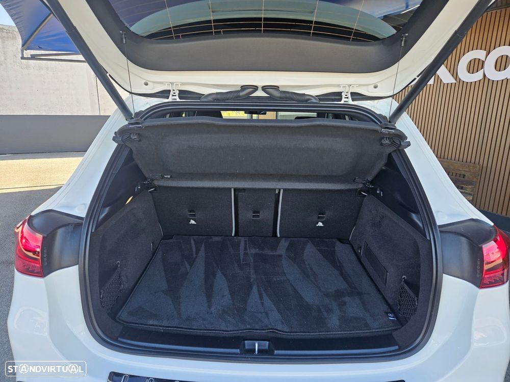 Mercedes-Benz EQA 300 4Matic Electric Art - 41