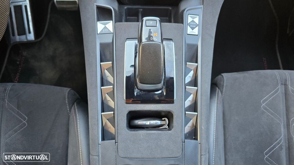 DS DS7 Crossback - 39