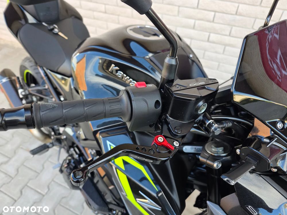 Kawasaki Z 900 - 10