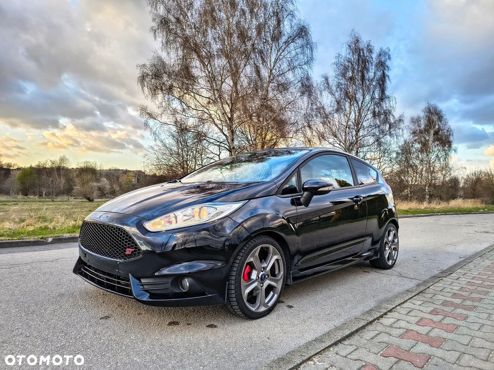 Ford Fiesta 1.6 EcoBoost ST - 1