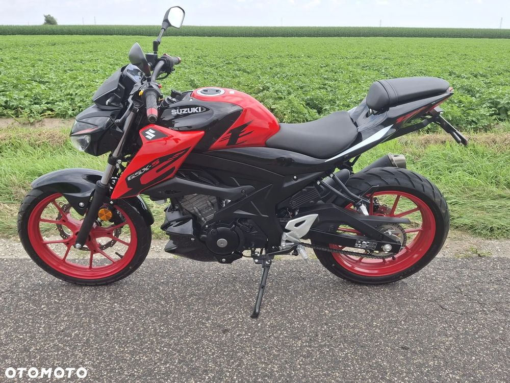 Suzuki GSX - 4