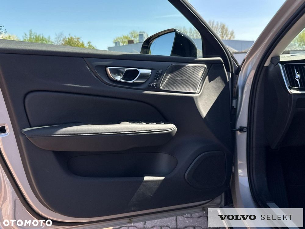 Volvo V60 - 11