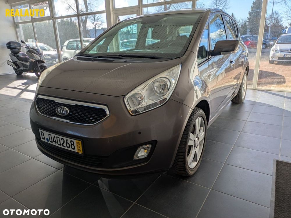 Kia Venga - 8