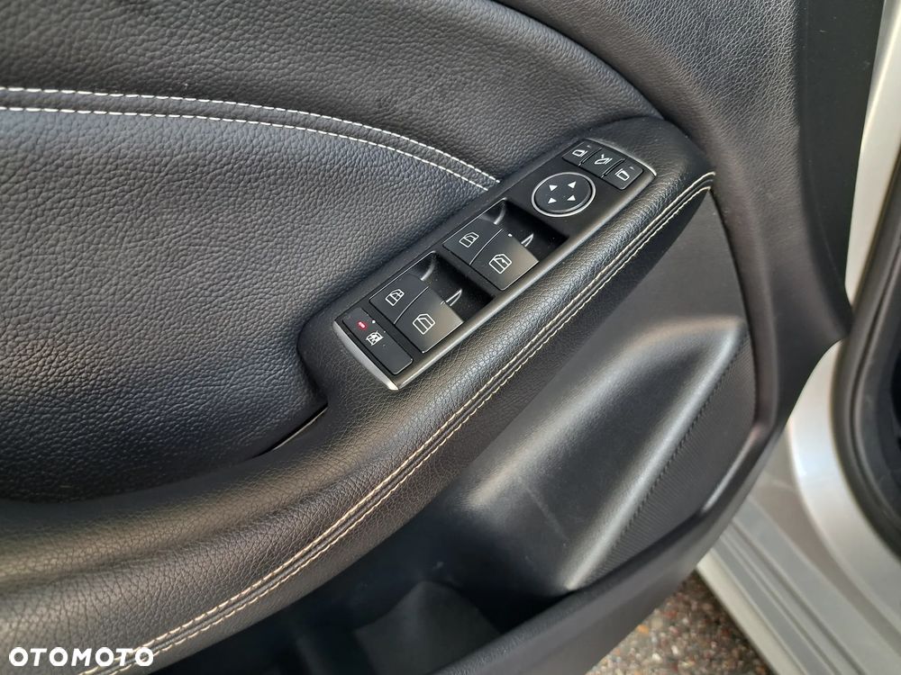 Mercedes-Benz Klasa B 200 (BlueEFFICIENCY) - 30