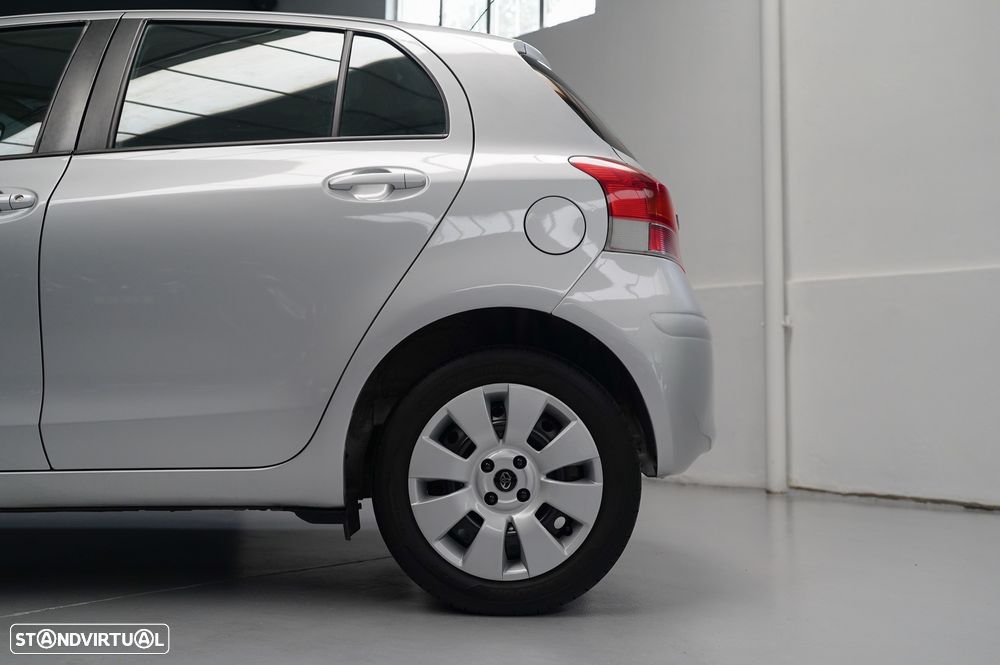 Toyota Yaris 1.0 VVT-i Comfort+AC+VSC - 19