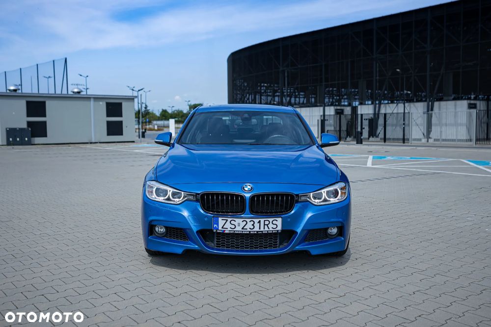BMW Seria 3 335i - 3